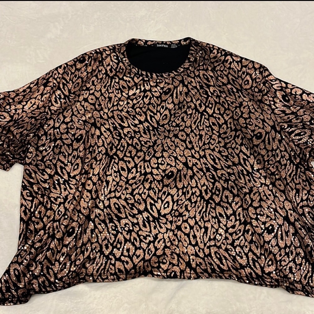 Sequin Leopard Top - Picture 2 of 5